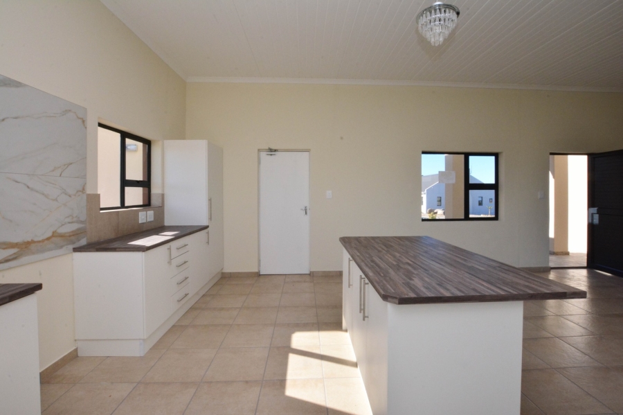 3 Bedroom Property for Sale in Hoogland Western Cape